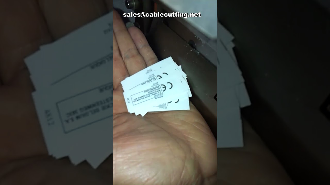Precíziós szalagvágó gép – Nylon csat és ajándékszalag vágás automatizálva