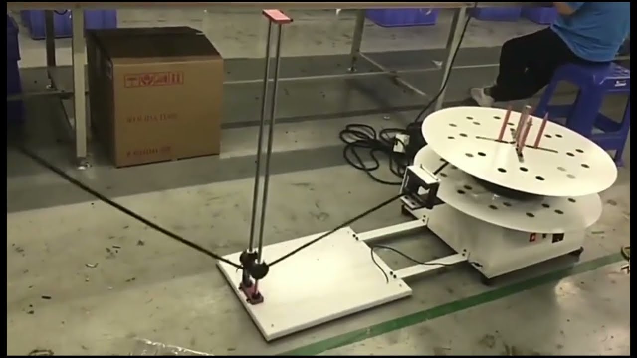 Automatikus kábel előtoló és adagoló állvány csővágó gépekhez