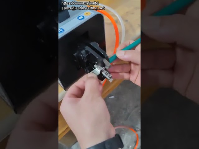 Pneumatikus kisméretű krimpelőgép terminálokhoz – Gyors és precíz krimpálás