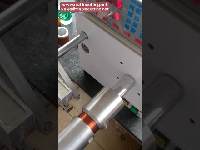 860-as automata egy tengelyes hangtekercs tekercselő gép – számítógép vezérelt, 0,03-1,0 mm huzalhoz