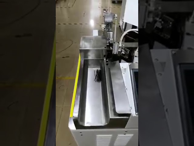 Automatic cable stripping crimping and twisting mchine