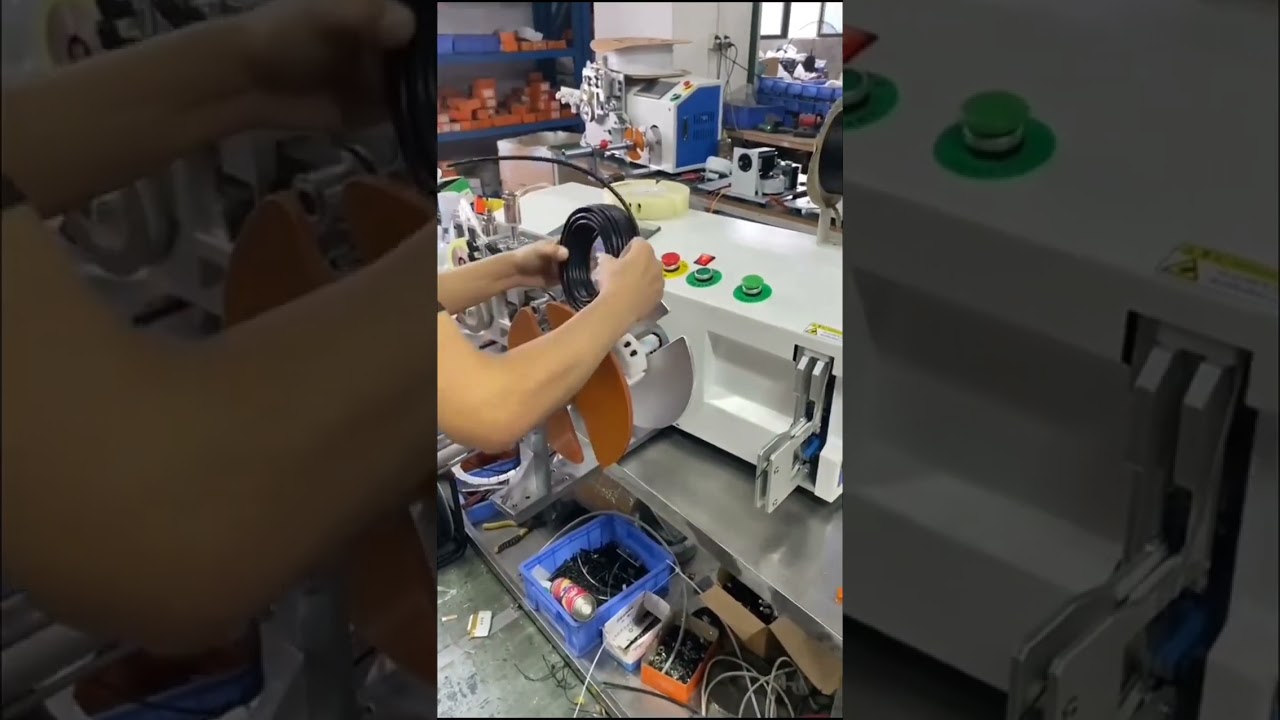 Egy géppel: Automatikus mérőszámlálás, vezetés, vágás, tekercselés és kötözés #gép