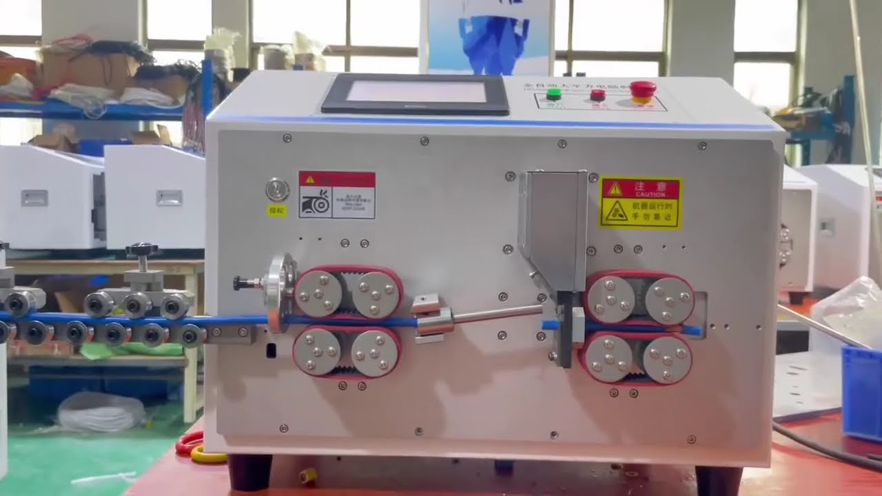 Teljesen elektromos BV-25 négyzetes huzalvágó gép – Valós felvétel akcióban
