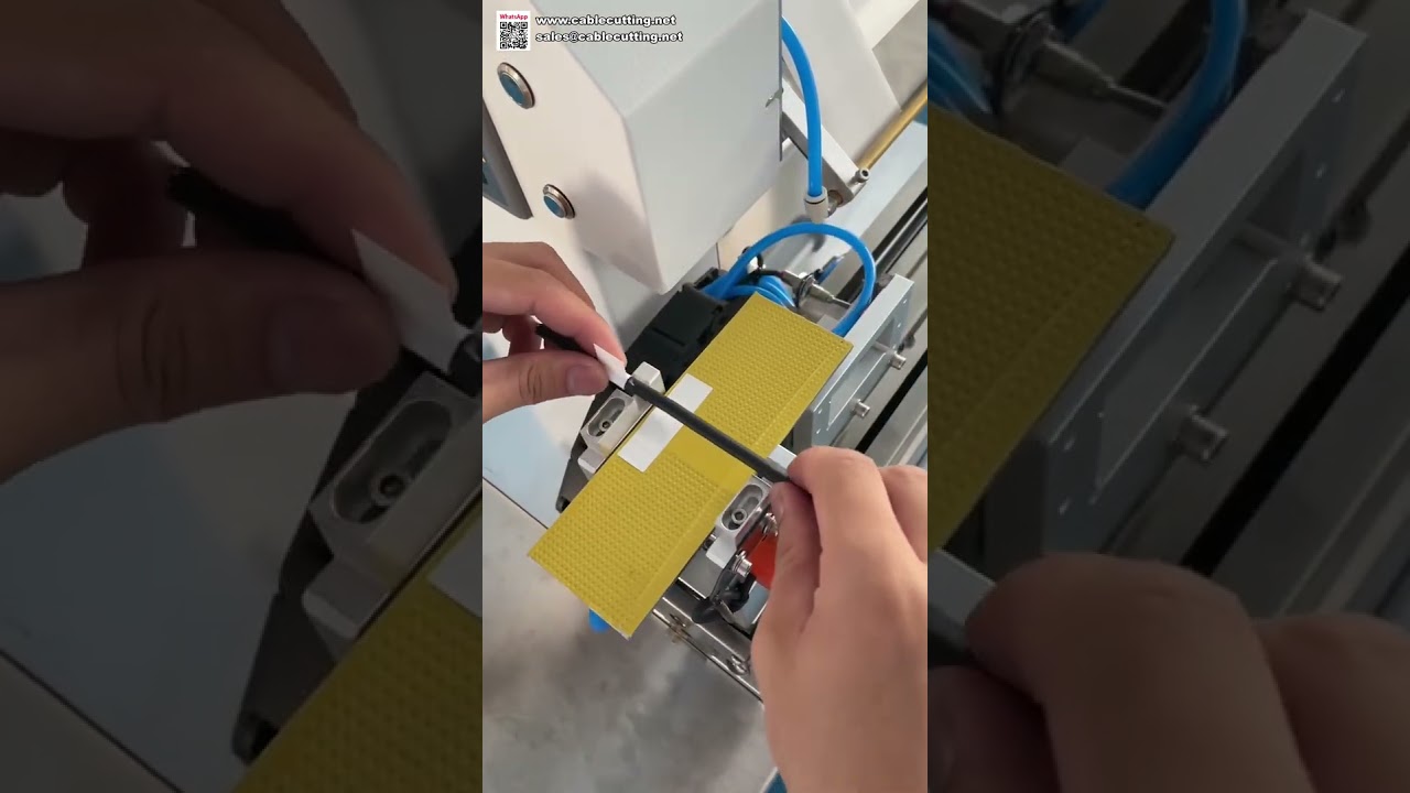 Automatikus drót címkéző gép – Ipari kábelcímke applikátor elektronikai gyárakba