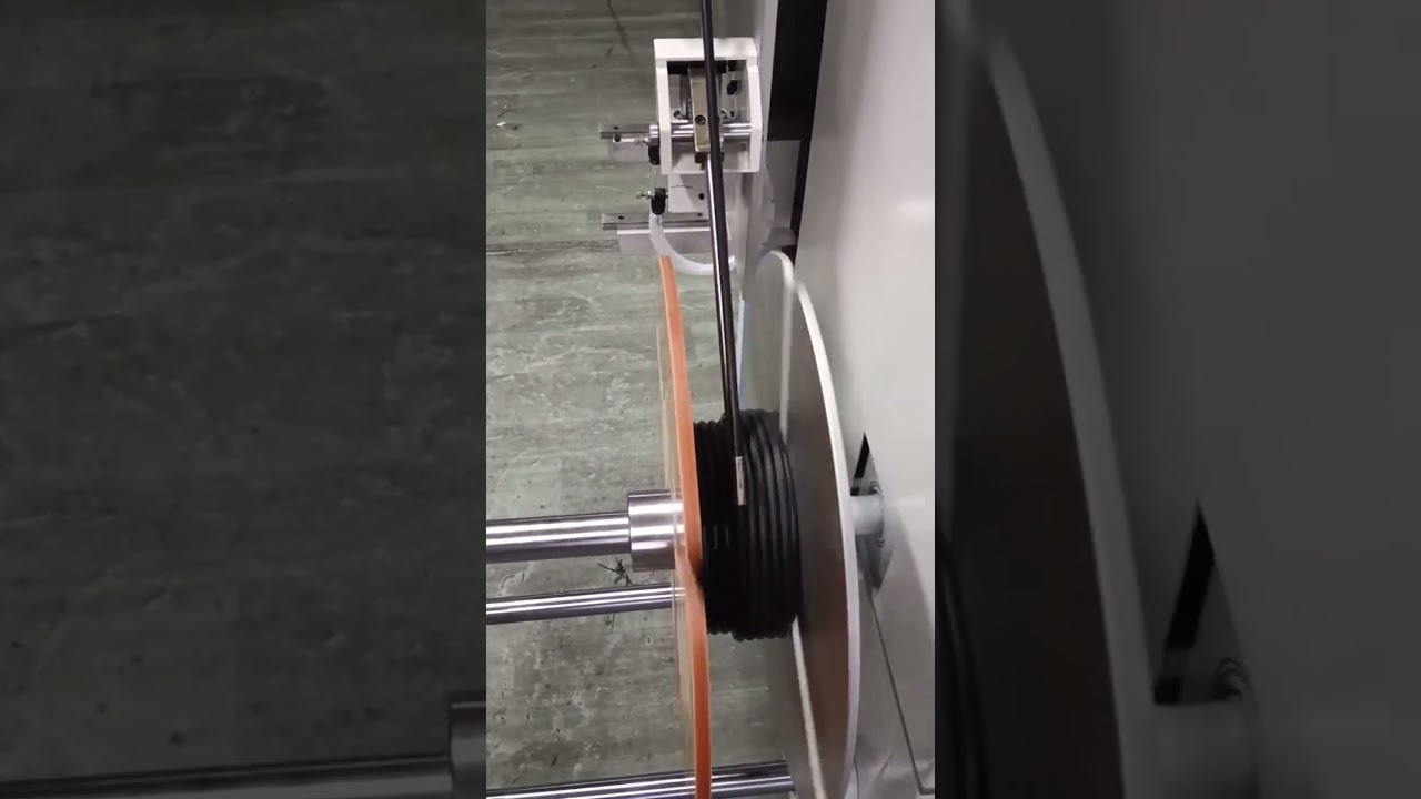 Teljesen automata huzalfeldolgozó gép: mérőszámlálás, vezetés, tekercselés, vágás és felcsévélés egyben (1-16 mm)