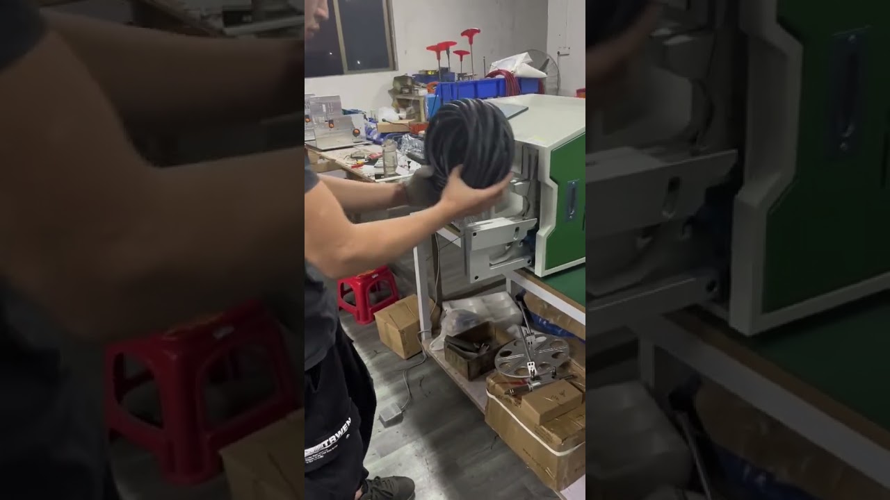 Automatikus tekercselő és kötözőgép hullámcsöves kábelkötegekhez
