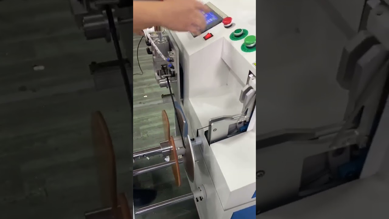 Automatikus huzalvágó, tekercselő és kötöző gép demó – 1-15 mm-es vezetékekhez | Gyári automatizálás