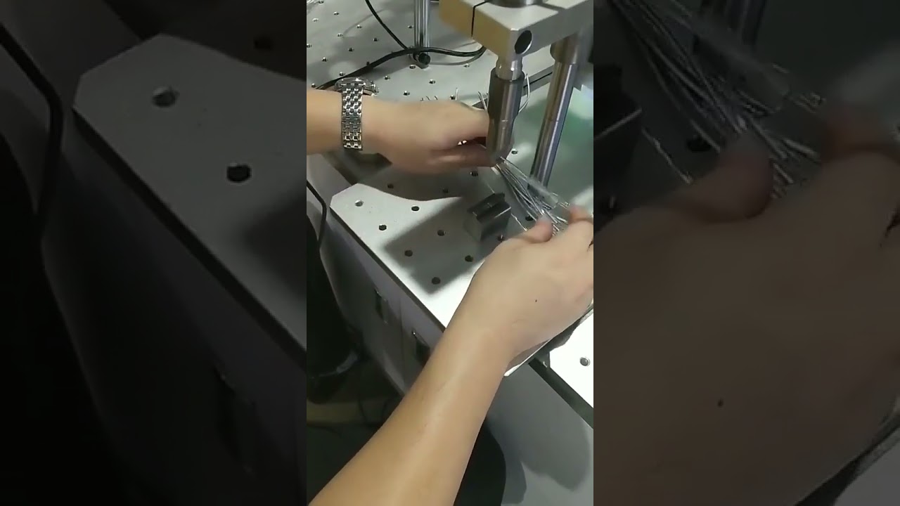 PVC cső ultrahangos hegesztőgép terminálokhoz – gyári automatizálás #gyár #gép