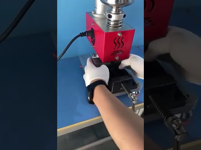 Legújabb Mini 20G kézi fröccsöntő gép – Asztali függőleges műanyag extruder