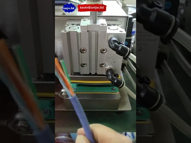 Network Cable Untwisting Straightening Machine High Efficiently Rubbing The Cable Cores Machine In S