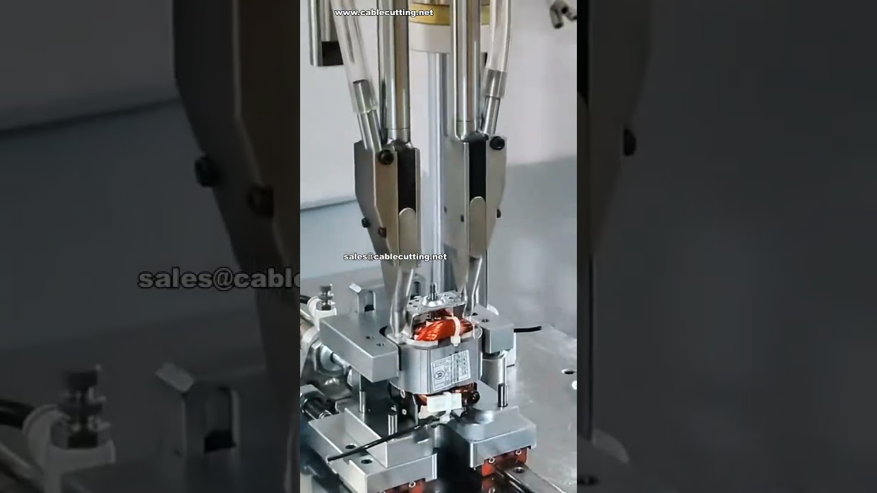 Automatikus csavarbehajtó gép bemutatója – Gyors és egyszerű összeszerelés!