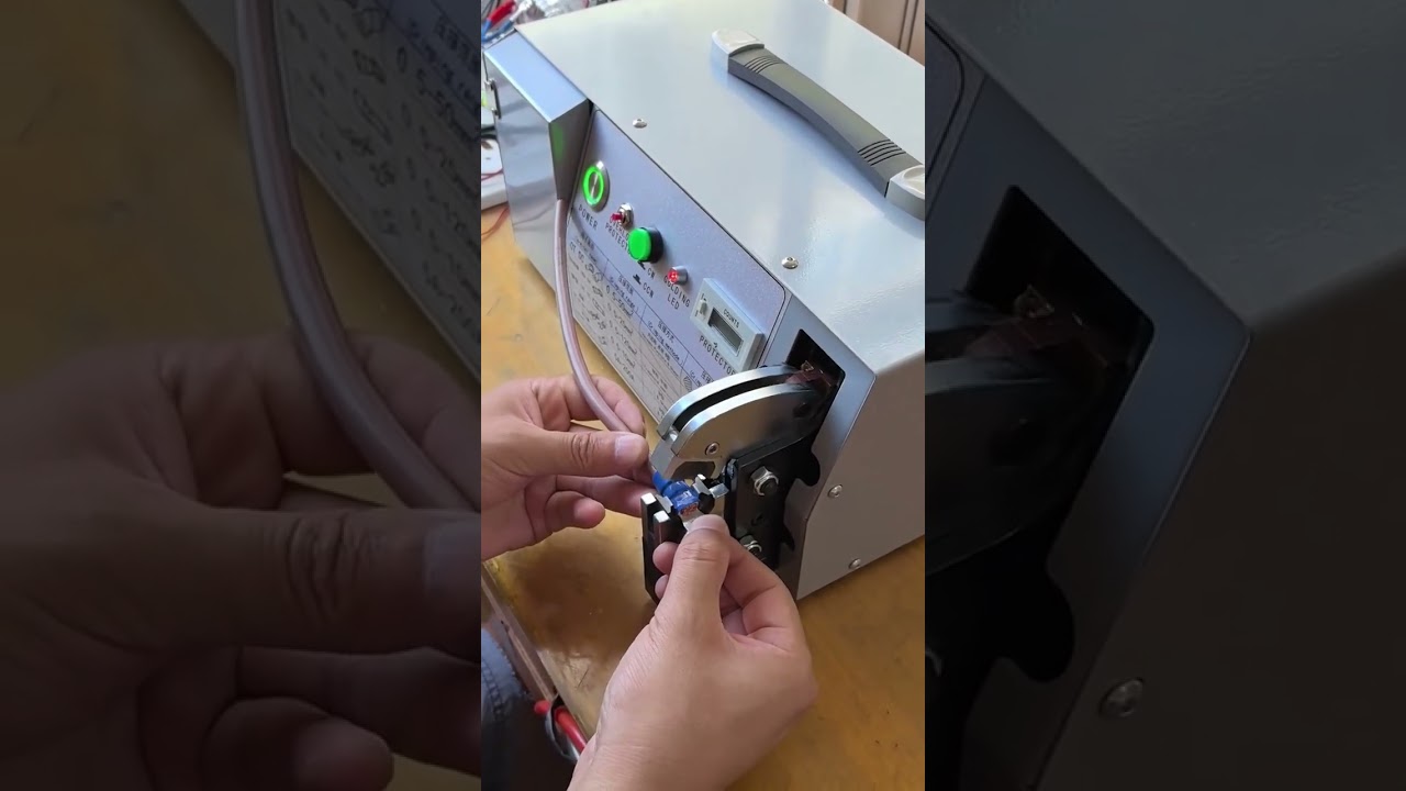 Könnyed préselés nagy előszigetelt kábelvégekhez elektromos présgéppel #gyár #gép