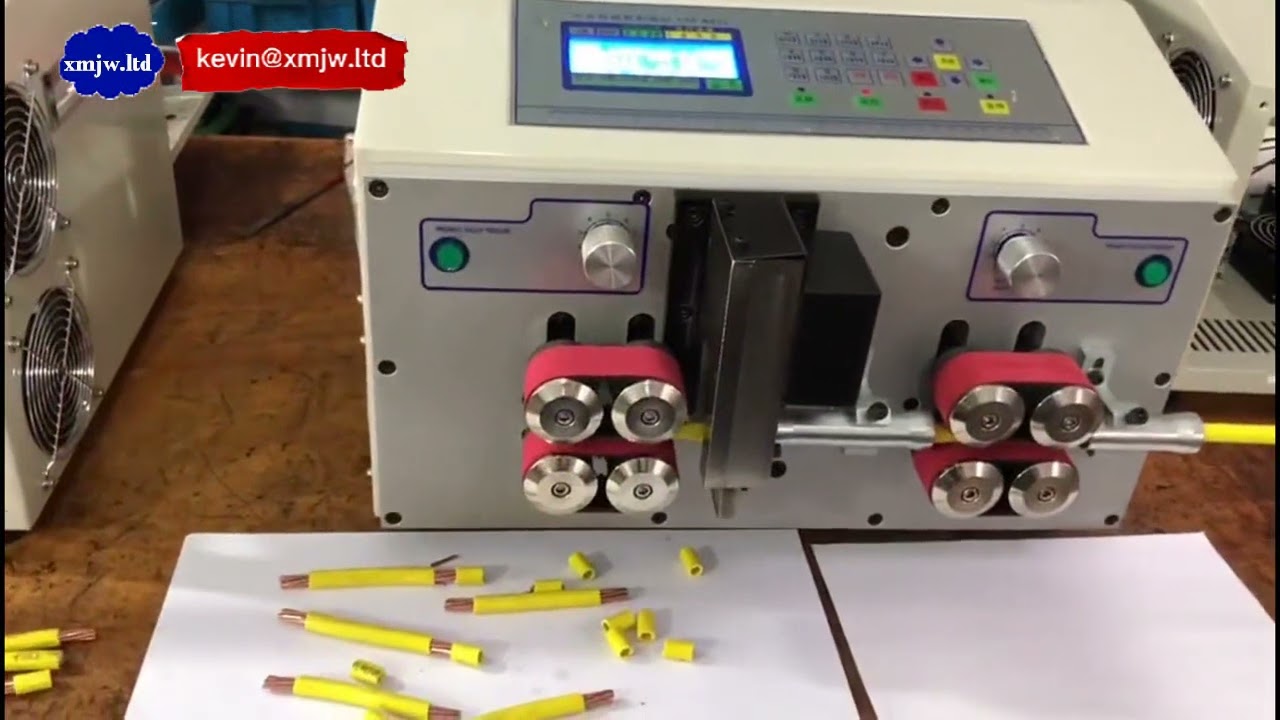 Nagy pontosságú automata réz kábelvágó és -hámozó gép