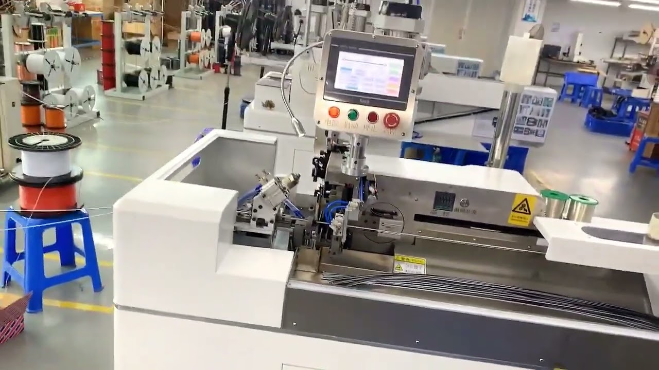 Teljesen automata csomagológép extrém gyorsasága – Helyszíni beüzemelés után felvett videó