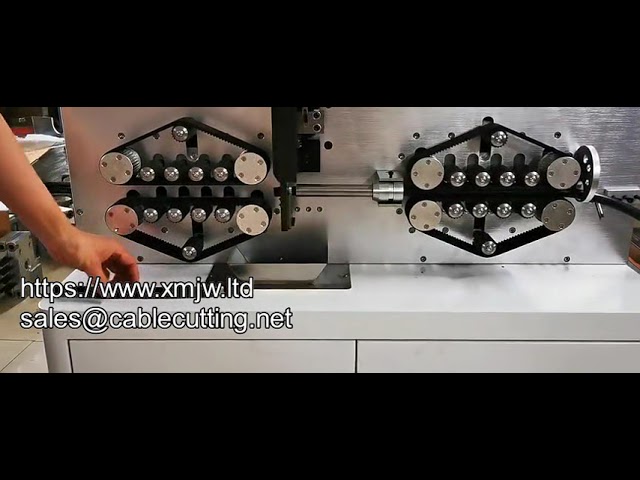 150 mm²-es kábelvágó és szigetelésbontó gép 131 mm külső átmérőjű kábelhez